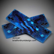 Load image into Gallery viewer, Aluminum Honeycomb and Urethane Resin Custom Knife Scales #23187