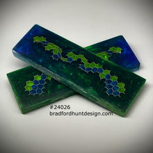 Load image into Gallery viewer, Aluminum Honeycomb and Urethane Resin Custom Knife Scales #24026