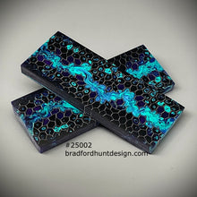Load image into Gallery viewer, Aluminum Honeycomb and Urethane Resin Custom Knife Scales #25002