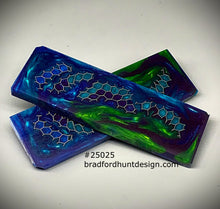 Load image into Gallery viewer, Aluminum Honeycomb and Urethane Resin Custom Knife Scales #25025
