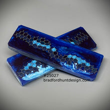 Load image into Gallery viewer, Aluminum Honeycomb and Urethane Resin Custom Knife Scales #25027
