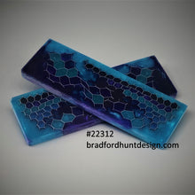 Load image into Gallery viewer, Aluminum Honeycomb and Urethane Resin Custom Knife Scales #22312
