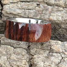Load image into Gallery viewer, Natural Cocobolo Wooden Ring sz9 1/2